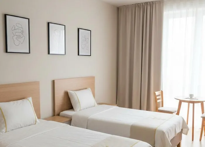 Aparthotel Amire Suits